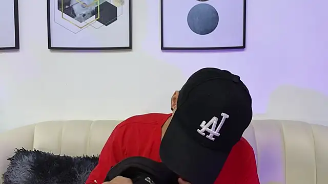 BenitoSaenz online show from April 2026 12:41:01 PM