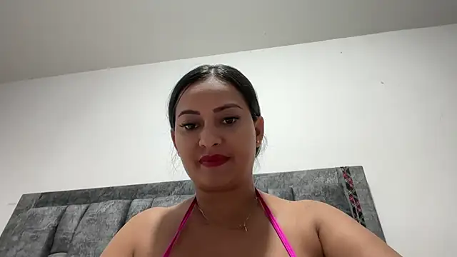 Snapshot of Sophia_copper chatting on October 2025 03:36:02 AM Sophia copper online show from October 2025 03:36:02 AM