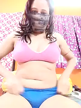 Hotpuja25 online show from April 2026 04:40:01 AM