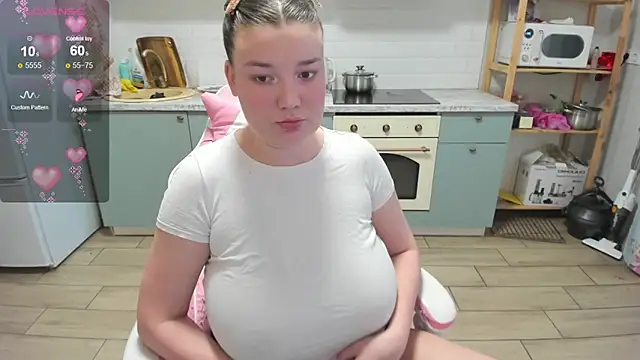 LinaElasm online show from March 2026 07:26:02 AM