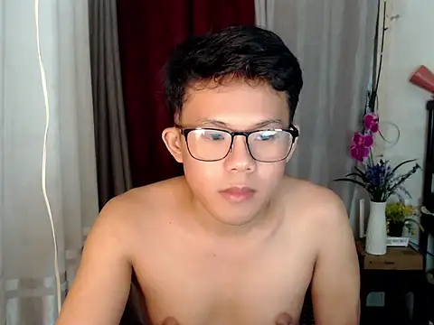 twink asianbunny online show from November 2025 05:04:02 PM