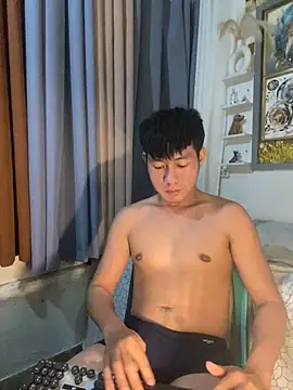 xshyboyx online show from February 2026 04:26:01 PM