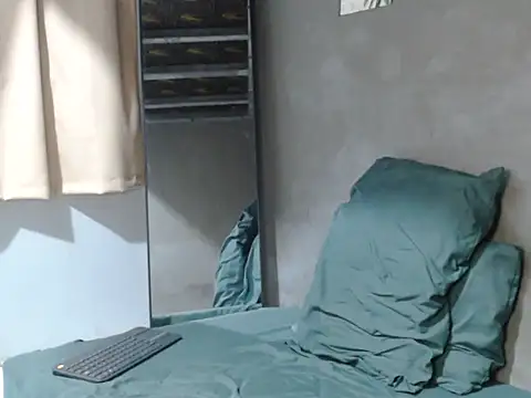 Natsboii online show from June 2026 07:14:01 PM