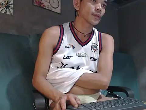 Snapshot of Natsboii chatting on July 2026 09:18:02 PM Natsboii online show from July 2026 09:18:02 PM