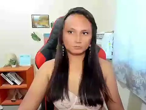 Snapshot of hella_queen chatting on March 2026 10:53:01 PM hella queen online show from March 2026 10:53:01 PM