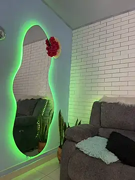 Im Fernanda online show from October 2025 10:08:02 AM