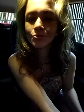 Miasiren online show from March 2026 07:39:01 PM