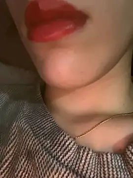 Mimisixo online show from November 2025 10:21:01 PM