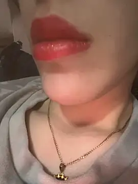 Mimisixo online show from April 2026 10:31:02 PM