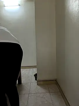 Ariana-Vy online show from November 2025 01:28:01 AM