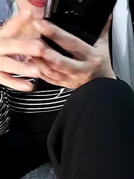 Ariana-Vy online show from November 2025 12:24:02 AM