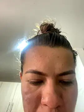 Snapshot of Bonny_GS chatting on October 2025 06:28:02 PM Bonny GS online show from October 2025 06:28:02 PM