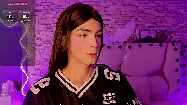 LIHIAN TAY online show from February 2026 12:06:01 PM