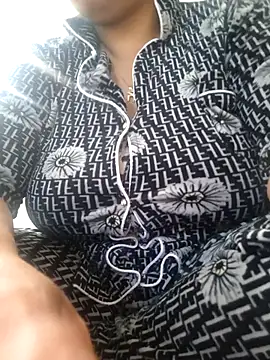 rousaa online show from January 2026 01:02:02 PM