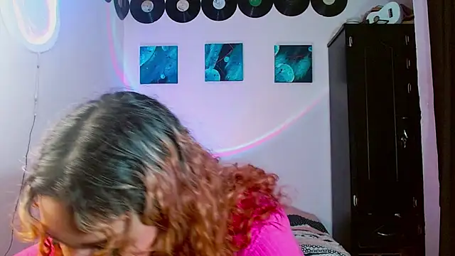 meghan devil  online show from November 2025 07:21:02 AM