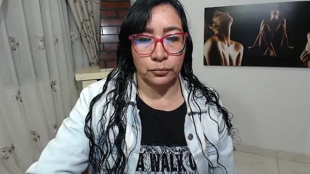 Snapshot of Grace_mature_milf chatting on October 2025 10:12:02 AM Grace mature milf online show from October 2025 10:12:02 AM