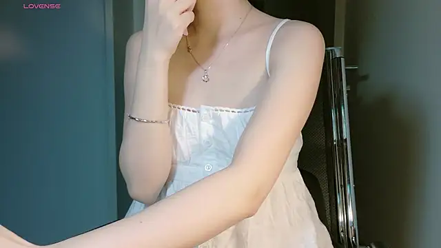 Ryeon 99 online show from March 2026 02:17:01 PM