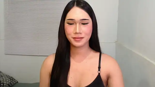 Leighs Celine online show from March 2026 06:47:01 PM