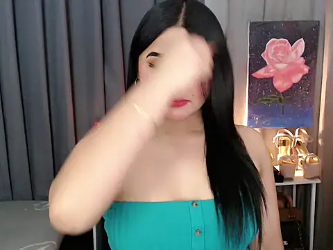 Candice cummer online show from April 2026 07:11:01 PM