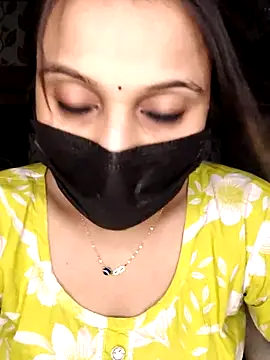 Snapshot of Horny_Shalu chatting on October 2025 07:36:02 PM Horny Shalu online show from October 2025 07:36:02 PM