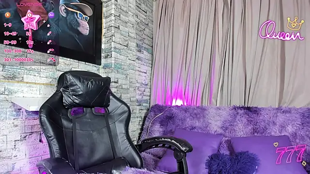 Snapshot of Zamara_Kleii chatting on July 2026 10:33:01 AM Zamara Kleii online show from July 2026 10:33:01 AM