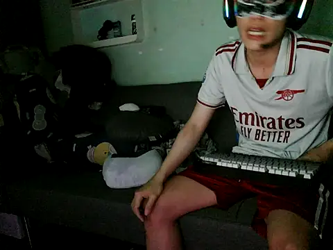 boyhigh1997 online show from February 2026 07:51:01 AM