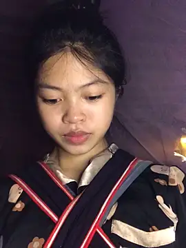 Snapshot of Thy00__ chatting on October 2025 07:38:01 AM Thy00 online show from October 2025 07:38:01 AM