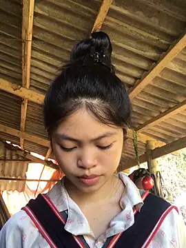 Snapshot of Thy00__ chatting on October 2025 07:28:02 AM Thy00 online show from October 2025 07:28:02 AM