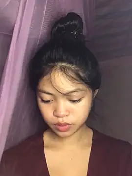 Snapshot of Thy00__ chatting on October 2025 03:05:01 AM Thy00 online show from October 2025 03:05:01 AM