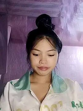 Snapshot of Thy00__ chatting on October 2025 03:29:02 PM Thy00 online show from October 2025 03:29:02 PM