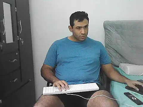 Snapshot of morenocabro10 chatting on April 2026 09:39:01 PM morenocabro10 online show from April 2026 09:39:01 PM
