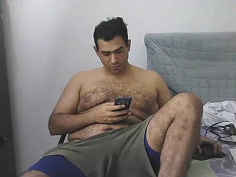 Snapshot of morenocabro10 chatting on May 2026 03:25:02 AM morenocabro10 online show from May 2026 03:25:02 AM