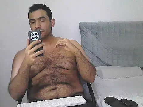 Snapshot of morenocabro10 chatting on May 2026 04:21:02 AM morenocabro10 online show from May 2026 04:21:02 AM
