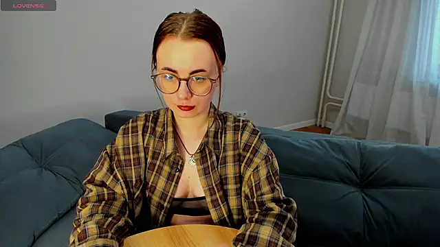 MewStella online show from April 2026 01:23:02 AM