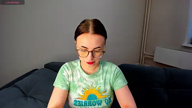 Snapshot of MewStella chatting on May 2026 10:50:01 PM MewStella online show from May 2026 10:50:01 PM