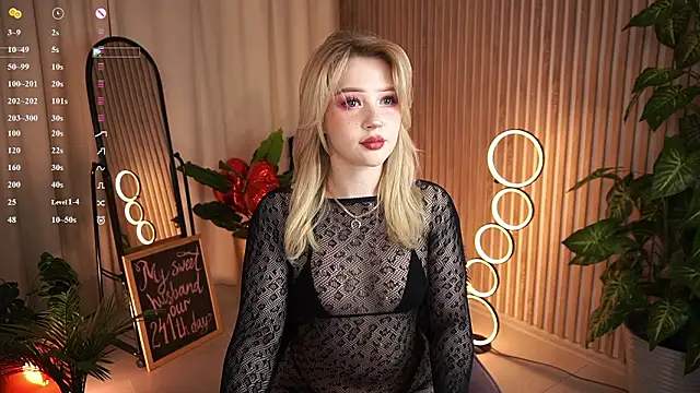 LauraWifeness online show from February 2026 06:31:01 AM