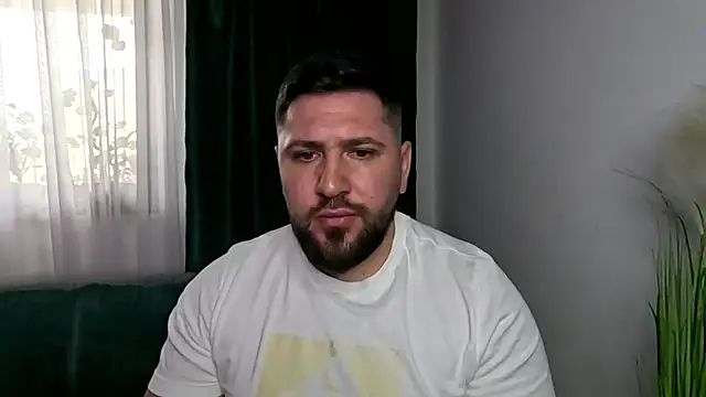 Gold Alpha Boy online show from April 2026 01:03:01 PM