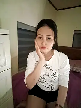 Jun-Mzzz online show from November 2025 03:01:01 PM