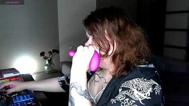 Romy Addams online show from October 2025 02:40:02 PM