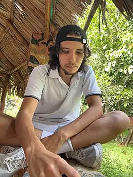 Luxx 14 online show from April 2026 07:52:02 PM