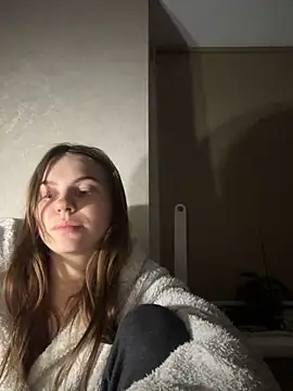 Delilah Leila online show from November 2025 09:47:01 PM