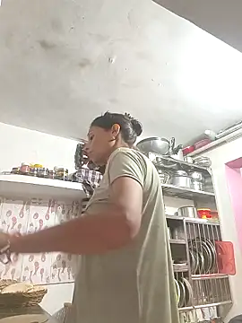 ISHANI-SINGH online show from November 2025 02:28:02 AM