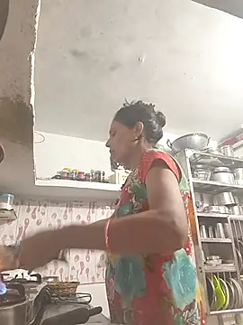 ISHANI-SINGH online show from December 2025 03:45:02 AM