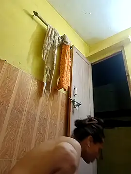 ISHANI-SINGH online show from May 2026 05:06:02 PM