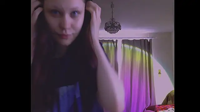 Snapshot of Lunliss chatting on July 2026 01:07:02 PM Lunliss online show from July 2026 01:07:02 PM