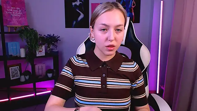 CindySparkl online show from March 2026 03:58:02 AM