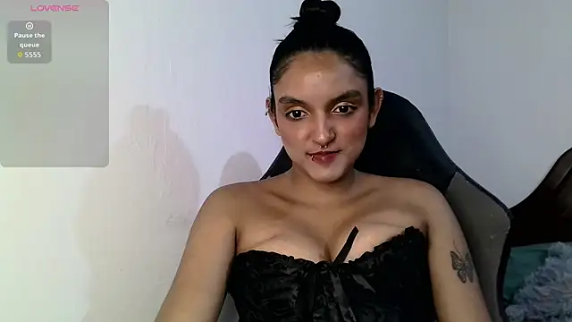 Ari 20  online show from October 2025 12:36:01 AM