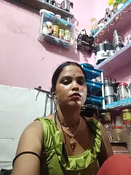 Snapshot of Cut_ragni chatting on August 2026 05:11:02 PM Cut ragni online show from August 2026 05:11:02 PM