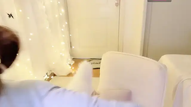 charlotte520 online show from November 2025 01:59:01 AM