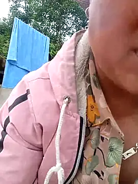 Snapshot of Chubbyhoney1 chatting on April 2026 06:14:01 AM Chubbyhoney1 online show from April 2026 06:14:01 AM